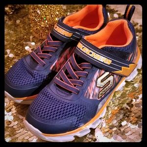 Boys Skechers Sz. 3 S-Light Shoes